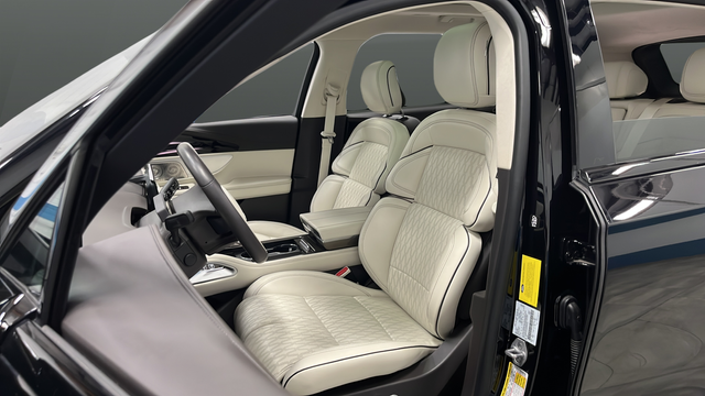 2025 Lincoln Nautilus Black Label