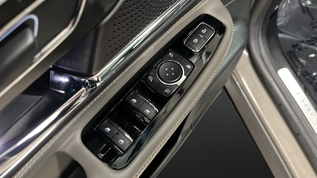 2025 Lincoln Corsair Plug-In Hybrid Grand Touring