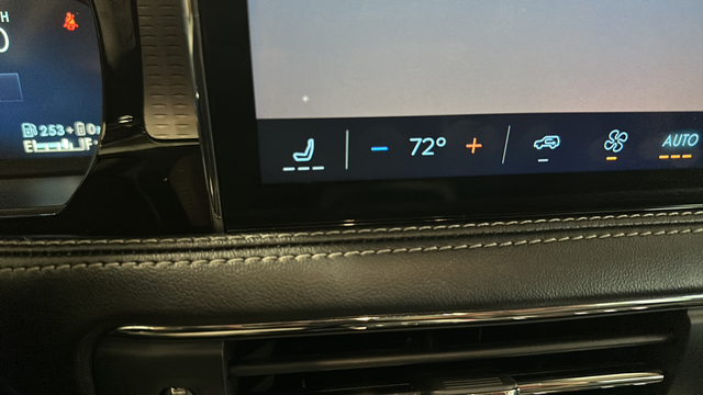 2024 Lincoln Corsair Plug-In Hybrid Grand Touring