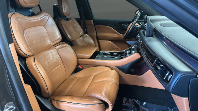 2020 Lincoln Aviator Plug-In Hybrid Black Label Grand Touring