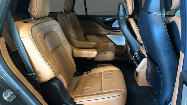 2020 Lincoln Aviator Plug-In Hybrid Black Label Grand Touring
