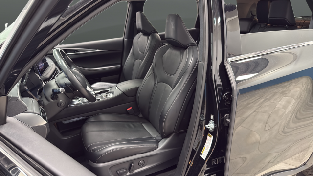 2024 INFINITI QX60 LUXE