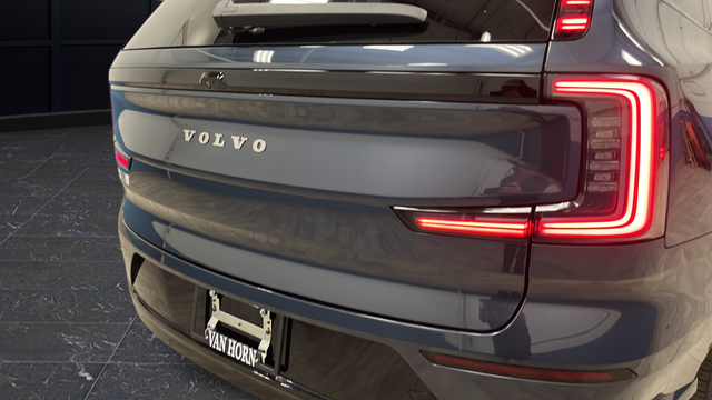 2025 Volvo EX90 Twin Motor Performance Ultra 7-Seater
