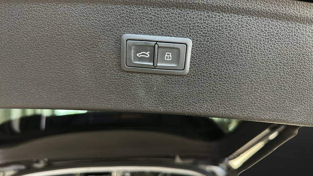 2022 Audi Q5 45 S line Premium quattro