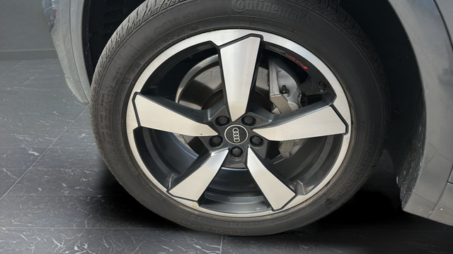 2022 Audi Q5 45 S line Premium quattro