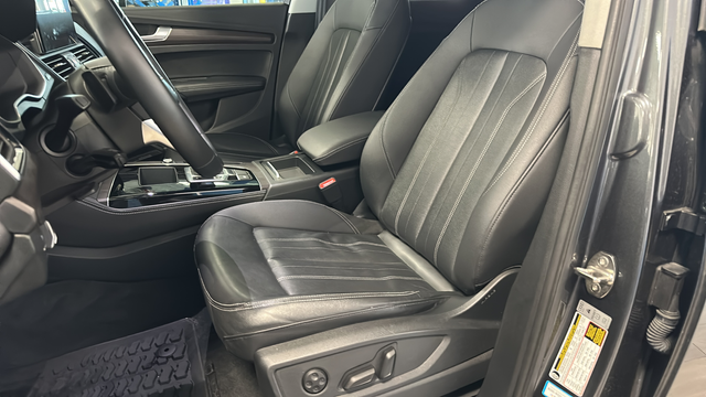 2022 Audi Q5 45 S line Premium quattro