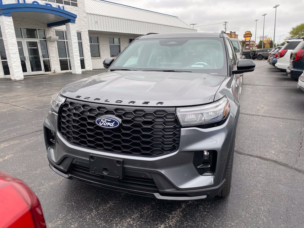 2027 Ford Explorer ST-Line