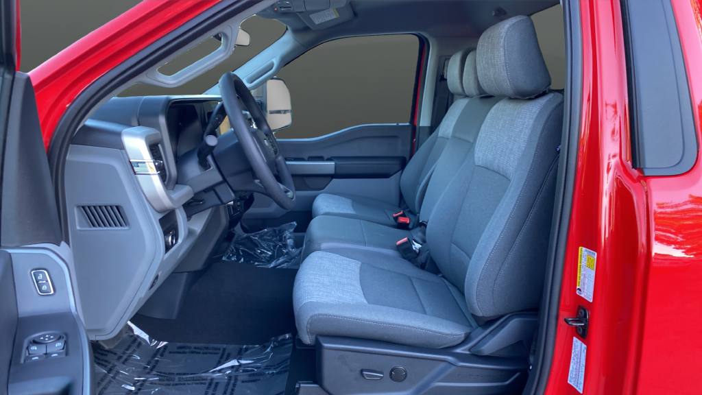 2027 Ford F-250SD XLT